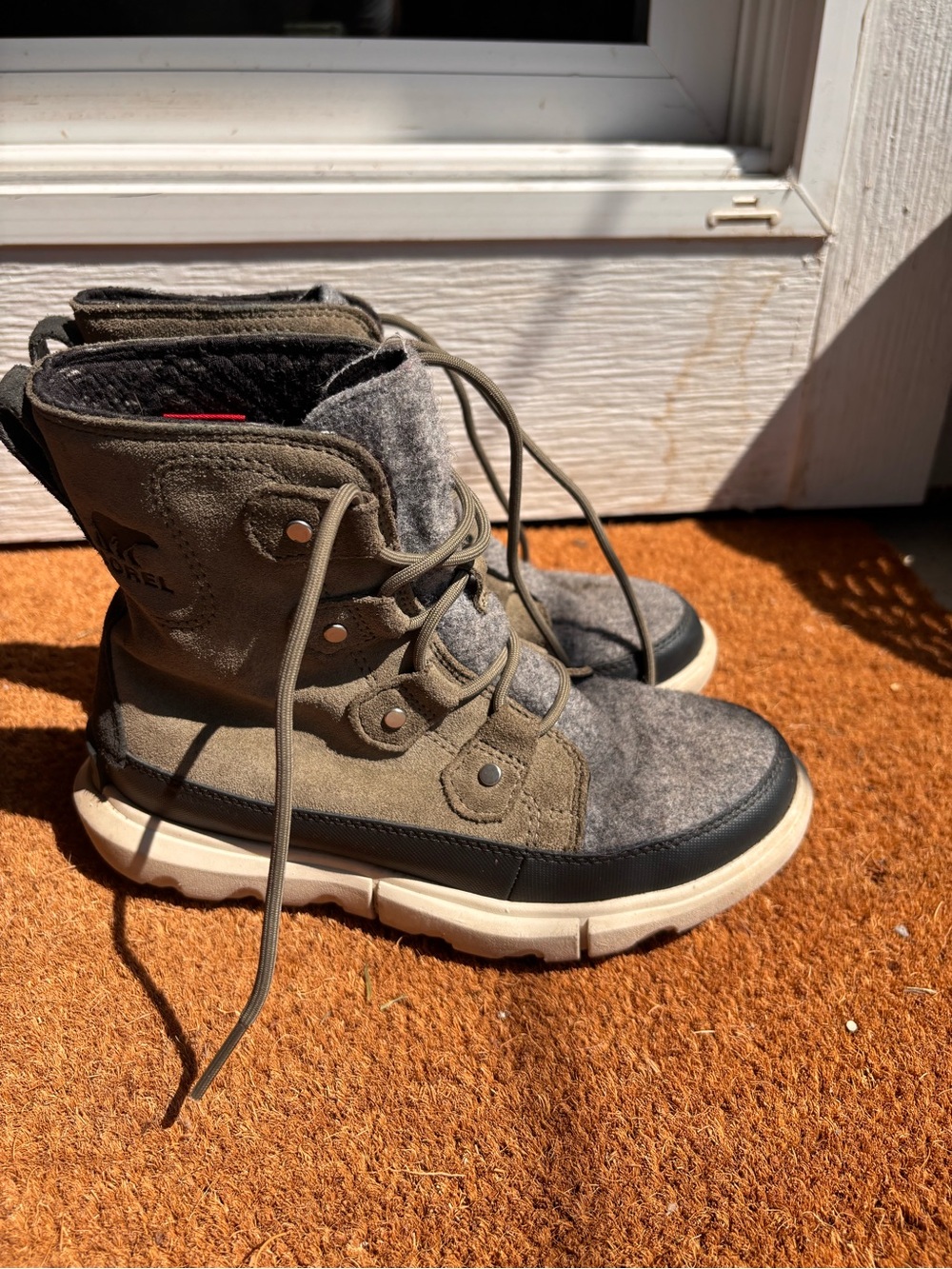 Sorel Women's Explorer II Joan Felt boots
